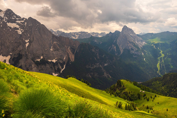 krásná malebná krajina Alp, Passo San Pellegrino, Severní Itálie - Fotografie, Obrázek