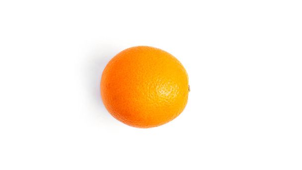 Πορτοκαλί φρούτα απομονωμένα σε λευκό φόντο. Υψηλής ποιότητας φωτογραφία - Φωτογραφία, εικόνα