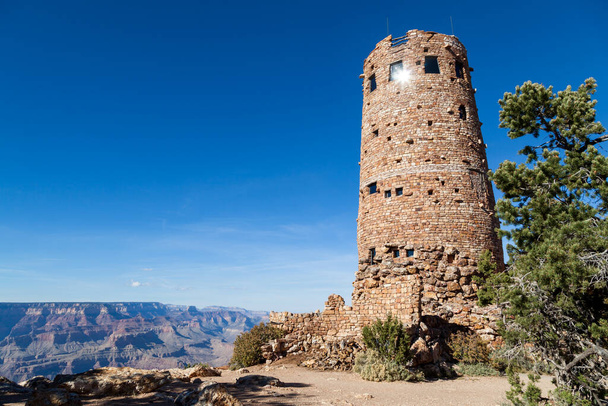 Mary Coulter Desert View Vartiotorni Grand Canyon on rakennettu sopimaan Lounais arkkitehtoninen tyyli, koska se istuu eteläreunalla näkymät kanjoni. - Valokuva, kuva