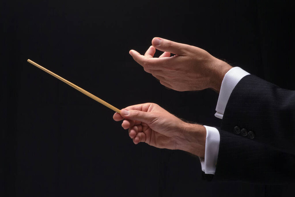 Die Hände eines Dirigenten - Foto, Bild