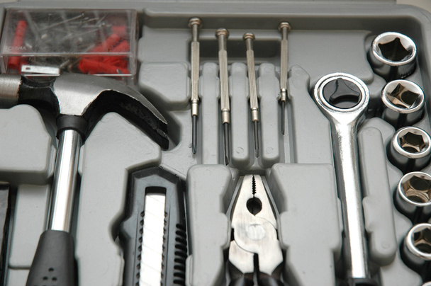 Werkzeugkasten mit verschiedenen Werkzeugen in der Box - Foto, Bild