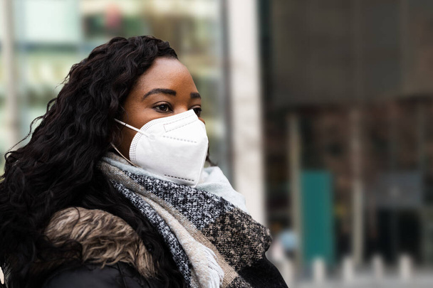 African American Woman Wearing N95 Medical Face Mask - Photo, image