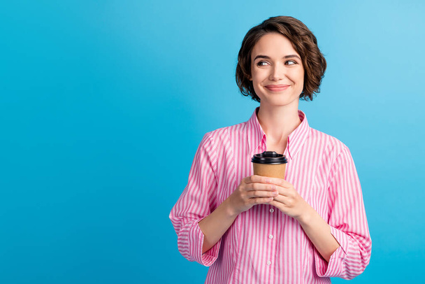 Photo of positive lady hold takeout coffee cup look copyspace wear formal outfit isolated over blue color background - Φωτογραφία, εικόνα