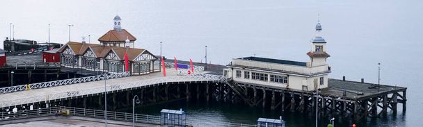 フェリードックポートでのデュ正午ビクトリア朝の桟橋｜Argyll Scotland - 写真・画像