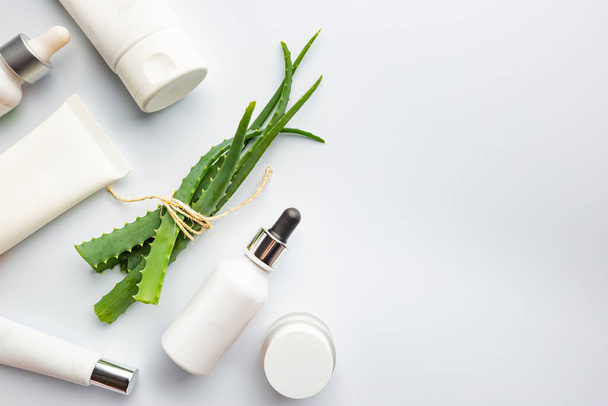 Cosmetologische producten voor huidverzorging - Foto, afbeelding