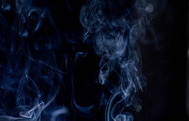 Tömjén (bikhawr) Füst fekete háttér - Fotó, kép