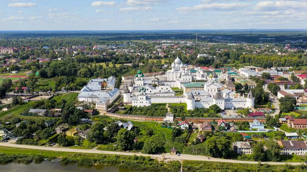 Rostow, Russland. Rostow am Don. Die Hauptattraktion der Stadt Rostow am Don, Luftaufnahme   - Foto, Bild