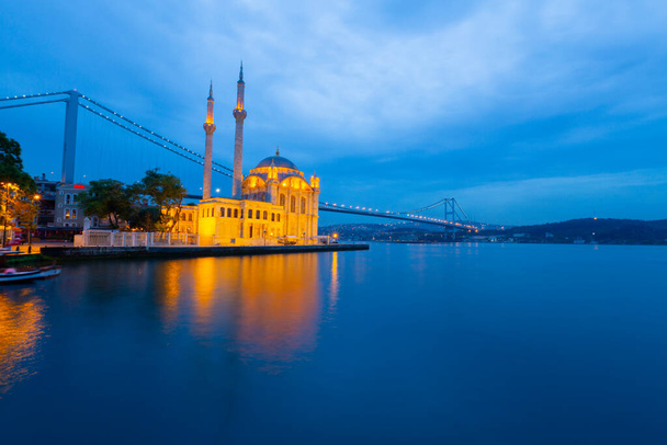 Bosphorus Nagy Mecidiye mecset (Ortaky mecset) - Fotó, kép