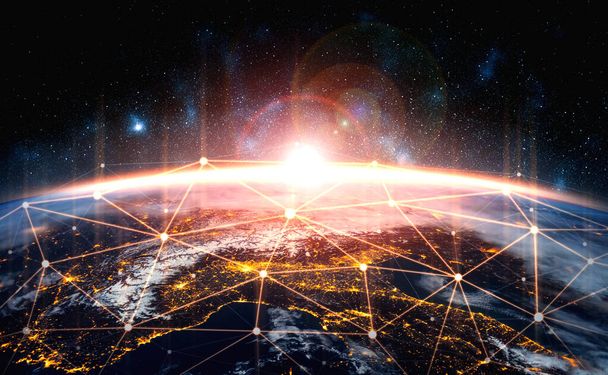 Dünyayı yenilikçi algı çizgileriyle kaplayan küresel ağ bağlantısı - Fotoğraf, Görsel