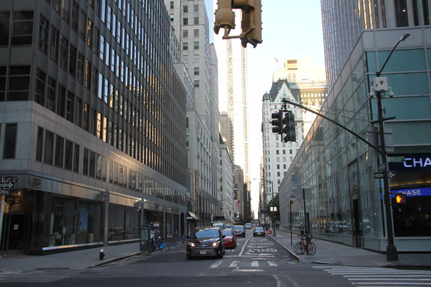 10 de outubro de 2020, Nova York, EUA: Nova York capturada ao amanhecer mostra como a cidade está em meio à pandemia de Covid-19, quase como uma cidade fantasma com poucas pessoas nas ruas vazias. (Foto: Niyi Fote / TheNews2 / fotos do depósito)  - Foto, Imagem