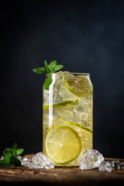 Summer drink Iced tea - Valokuva, kuva