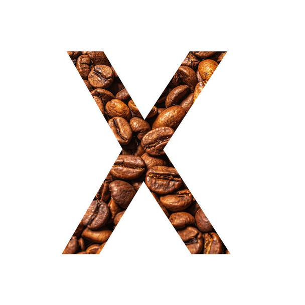 Letra X hecha de granos de café aislados sobre fondo blanco - Foto, imagen