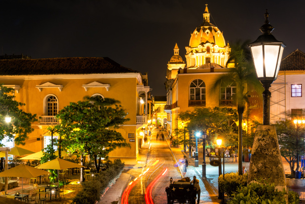Ρεάλ Καρταγένα plaza τη νύχτα - Φωτογραφία, εικόνα