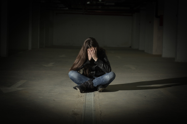 Deprimido adolescente menina
 - Foto, Imagem
