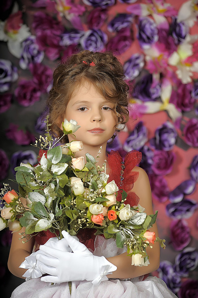 A young girl in costume princess. - Fotoğraf, Görsel
