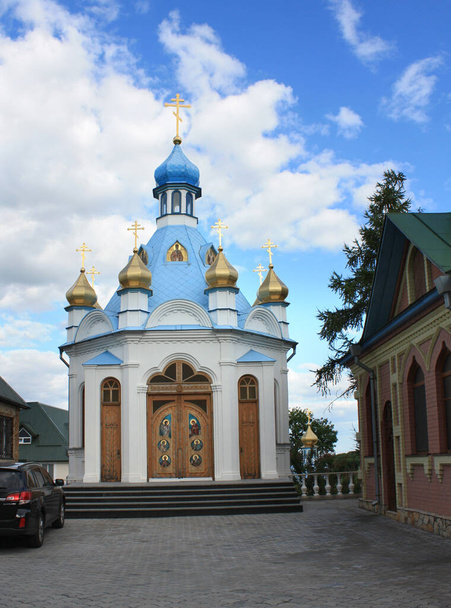 Скит Свято-Духовного монастыря в Почаеве, Украина - Фото, изображение
