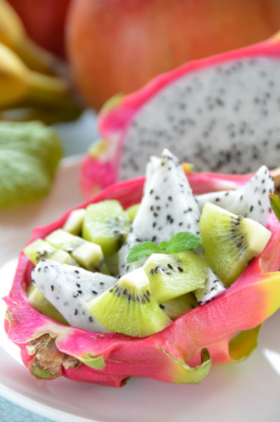 Salada de frutas de dragão
 - Foto, Imagem