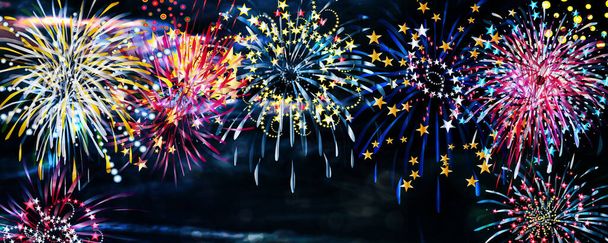 Feuerwerk Silverster Hintergrund mit Nachthimmel Banner - Foto, Imagem