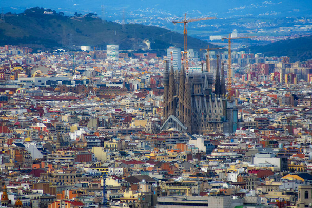 Вид з повітря на Барселону (Іспанія).  - Фото, зображення