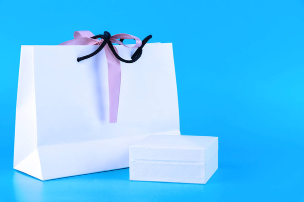 White paper bag and box mock up, shopping paper bag and box for card or certificate - 写真・画像