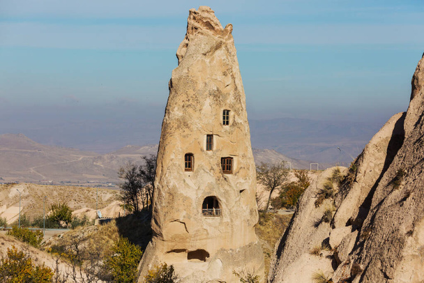 Niezwykłe formacje skalne w słynnej Kapadocji, Turcja - Zdjęcie, obraz