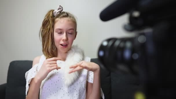 Teenage girl making video blog at home. Vlog concept. - Footage, Video