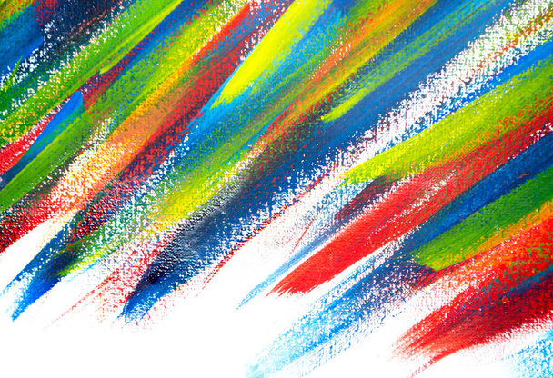 Contexto de diferentes traços de tinta vermelha, amarela, verde e azul com pincel sobre fundo branco close-up. Fundo colorido brilhante de linhas de escova. Misturando faixas de cor de tinta em tela branca - Foto, Imagem