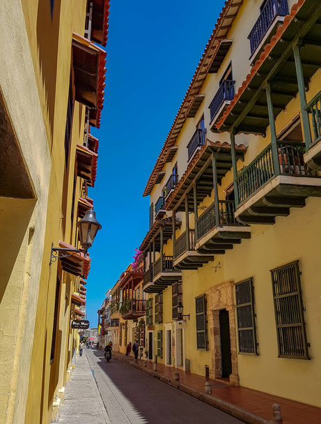 Η εικόνα της Ηρωικής Πόλης, όπως η Cartagena, είναι γνωστή στην Κολομβιανή πόλη γεμάτη ιστορία και παράδοση, μια παγκόσμια κληρονομιά. - Φωτογραφία, εικόνα