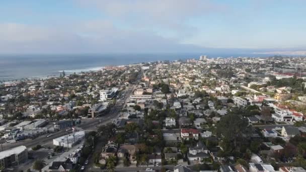 Вид с воздуха на La Jolla Hermosa. Сан-Диего, Калифорния, США - Кадры, видео