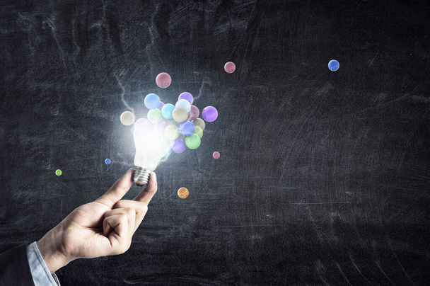 Light bulb image as symbol of innovation - 写真・画像