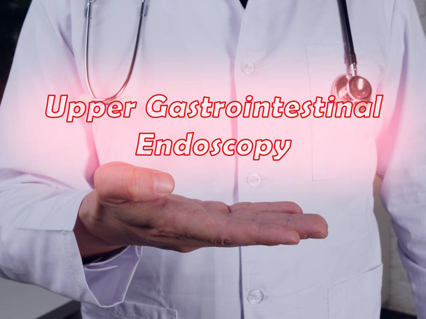 Conceito de cuidados de saúde sobre a endoscopia gastrointestinal superior com sinal no pedaço de papel - Foto, Imagem