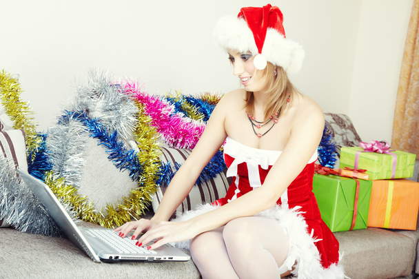 Saludo de Navidad en línea
 - Foto, imagen