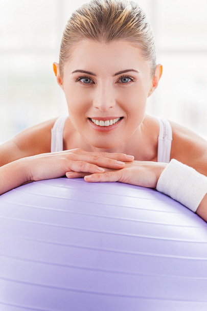 Woman with exercise ball. - Photo, Image