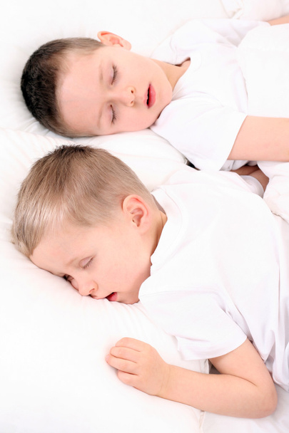 Sleeping children - 写真・画像