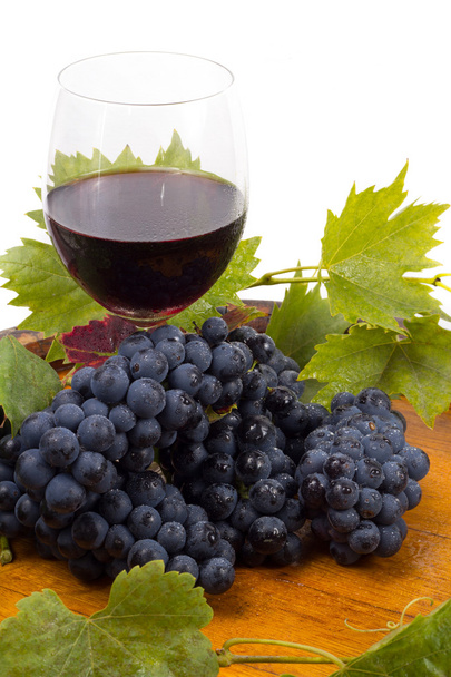 Glasses of wine and grapes, vintage - Φωτογραφία, εικόνα