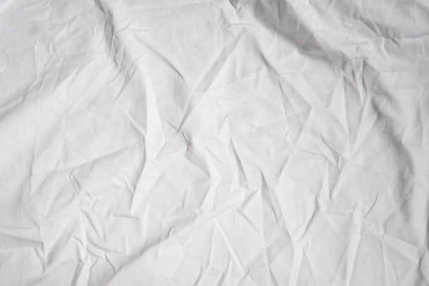 Bílá zmačkaná tkanina pro pozadí - Fotografie, Obrázek