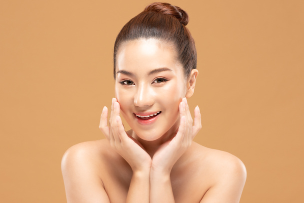 Kauneus Aasian naiset muotokuva kasvot ihonhoito terve ja iho. - Valokuva, kuva