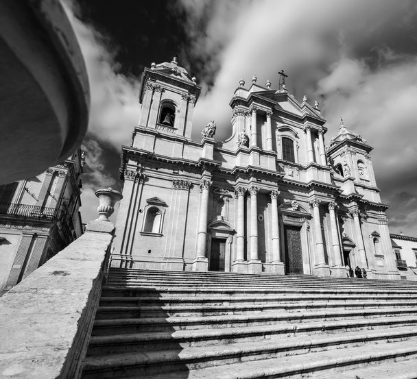 Italia, Sicilia, Noto, Cattedrale di S. Nicolava facciata barocca
 - Foto, immagini