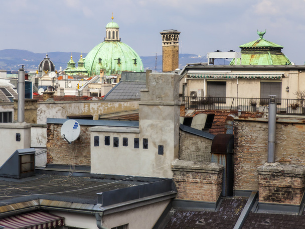 Vienna, Austria. Typical architectural details of historical buildings. Vienna roofs - Foto, Bild