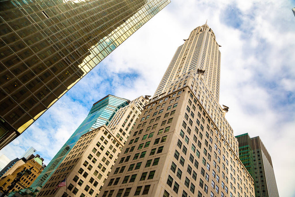 НЬЮ-ЙОРК Сити, США - 15 марта 2020 года: Здание Фасада Крайслера в Манхэттене, Нью-Йорк, США - Фото, изображение