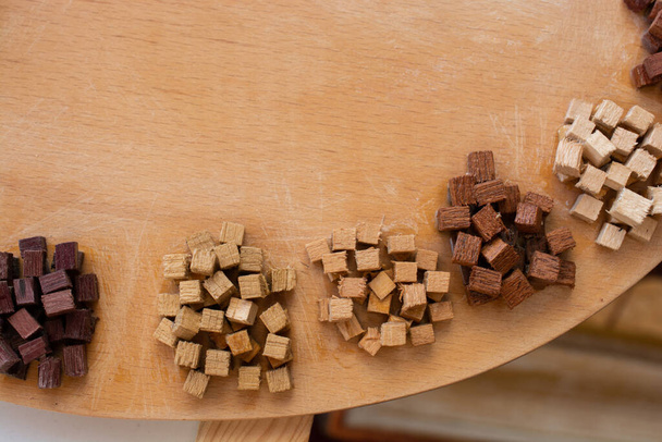Drewniane kostki zabawek jako obiekty edukacyjne i biznesowe - Zdjęcie, obraz