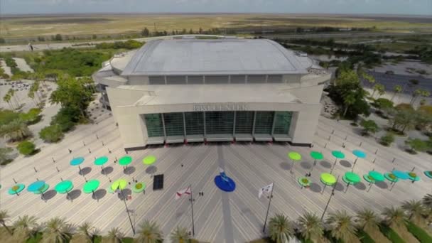 Vídeo aéreo de uma arena de esportes
 - Filmagem, Vídeo