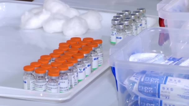 Vacunas chinas en ampollas para combatir COVID-19, Vídeo Clip - Imágenes, Vídeo