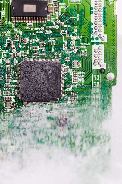 gefrorene Elektronik Board für PC in Eis - Foto, Bild