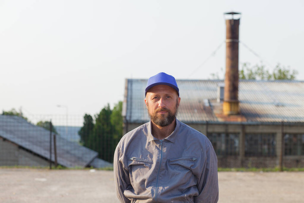 portrait of an industrial manufacturing factory worker - Valokuva, kuva