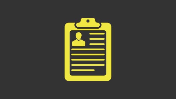 Жовтий щит з реустроюючим іконом ізольований на сірому фоні. CV-додатки. Curriculum vitae, форма застосування до роботи з профілем фото. 4K Відеографічна анімація - Кадри, відео