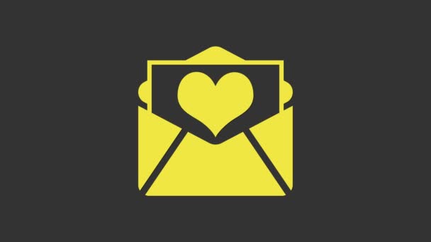 Busta gialla con icona del cuore di San Valentino isolata su sfondo grigio. Lettera amore e romanticismo. Animazione grafica 4K Video motion - Filmati, video
