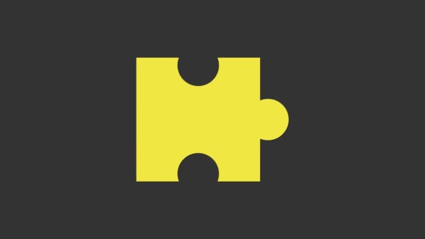 Pièce jaune de puzzle icône isolée sur fond gris. Appartement moderne, affaires, marketing, finance, concept internet. Animation graphique de mouvement vidéo 4K - Séquence, vidéo