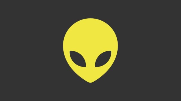 Yellow Alien εικονίδιο απομονώνονται σε γκρι φόντο. Εξωγήινο εξωγήινο πρόσωπο ή σύμβολο κεφαλής. 4K Γραφική κίνηση κίνησης βίντεο - Πλάνα, βίντεο