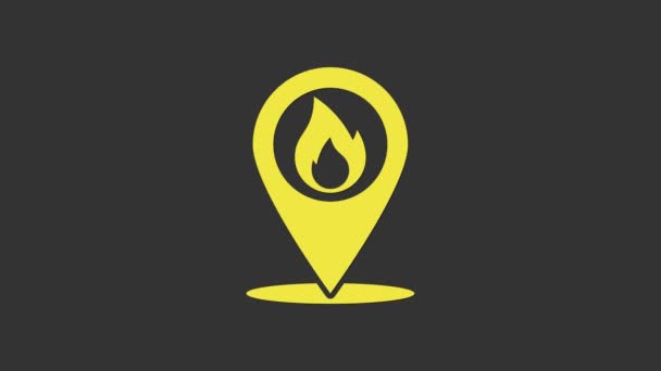 Gele kaartwijzer met vuurvlam pictogram geïsoleerd op grijze achtergrond. Brand in de buurt. 4K Video motion grafische animatie - Video